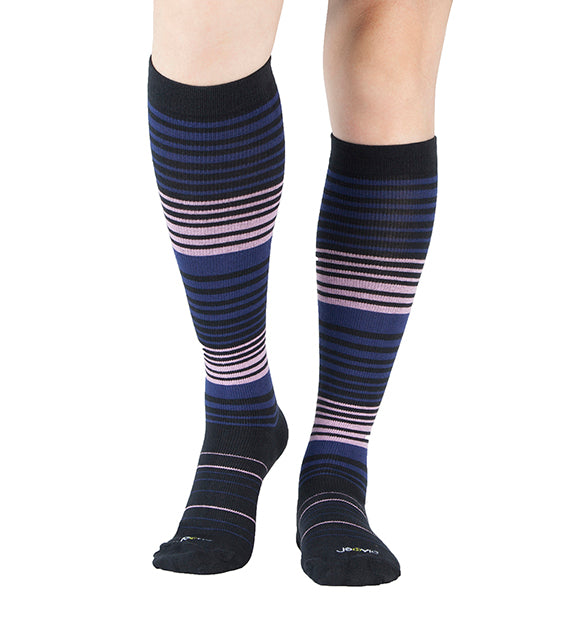 #color_black-pink-blue