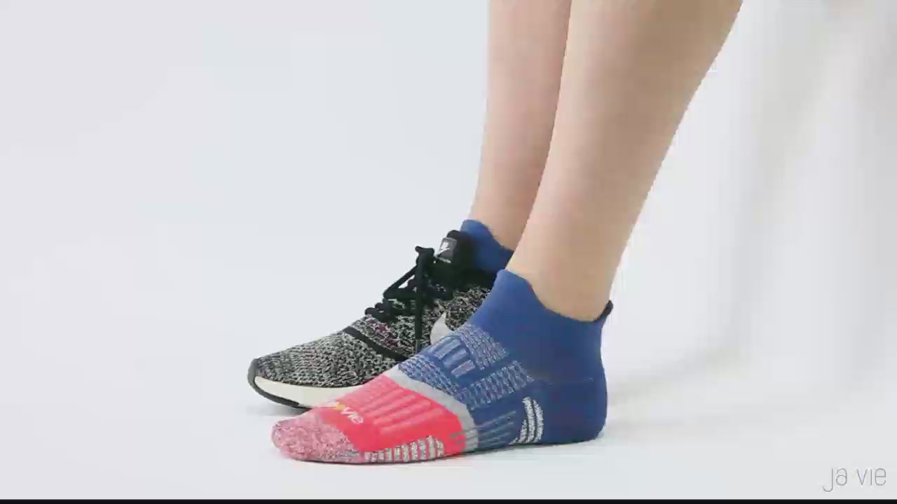 #color_black-white-lavender