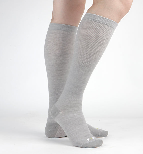 #color_light-grey