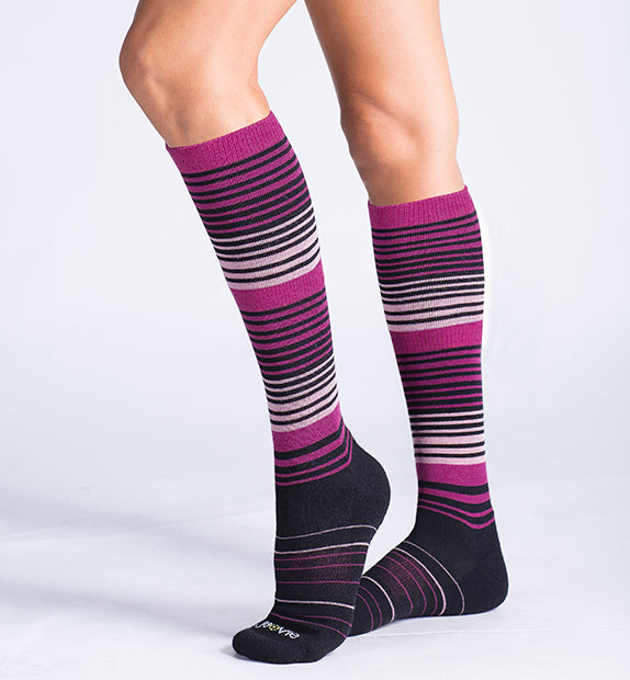 #color_fuchsia-khaki-white